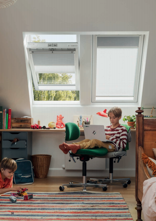 Интелигентни покривни прозорци VELUX: Как смарт технологиите трансформират таванските пространства